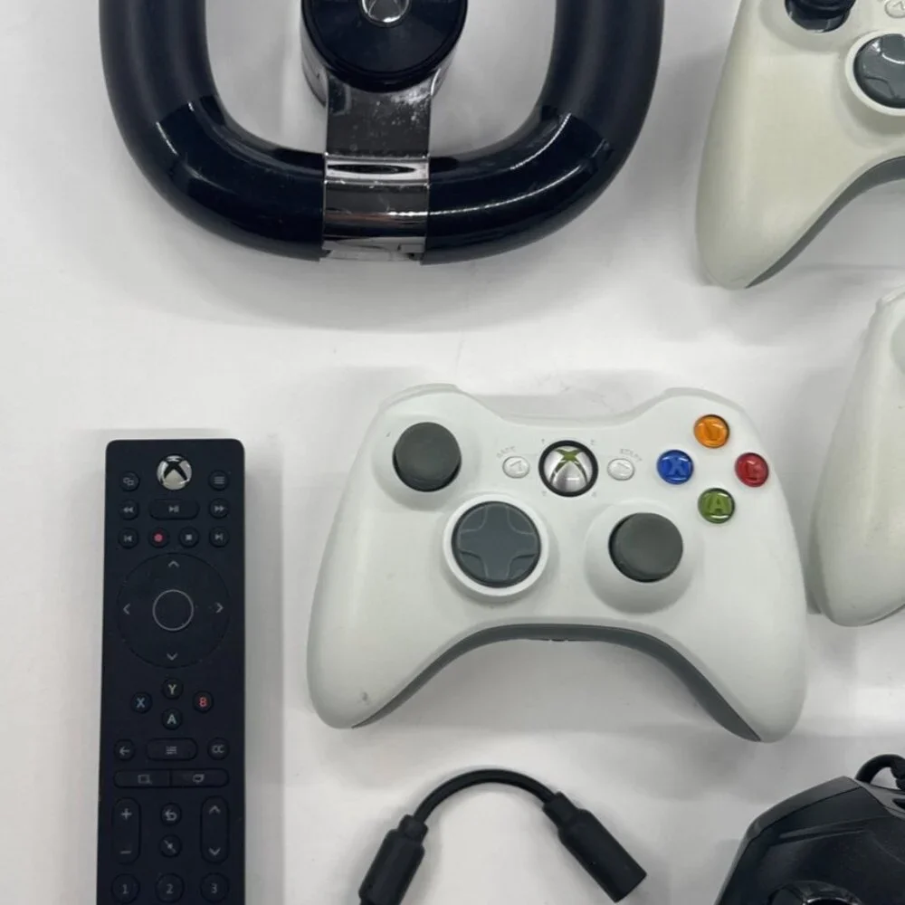Microsoft Xbox 360 Lot Black White Controllers Wired Wireless Remote UNTESTED